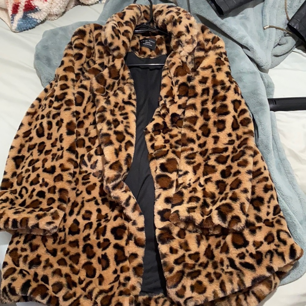 Medium fur cheetah jacket